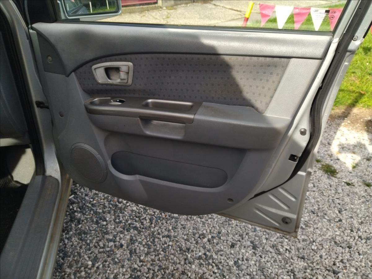 KIA Carens