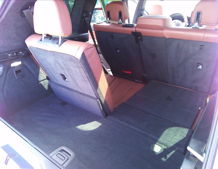 BMW X7 11