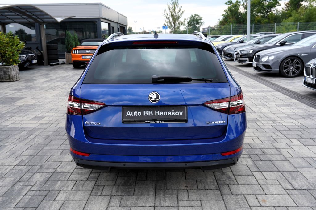 Škoda Superb