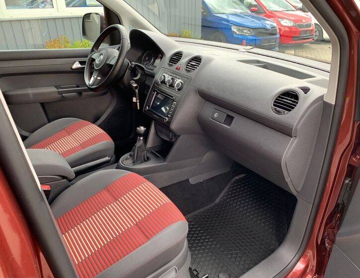 Volkswagen Caddy 18