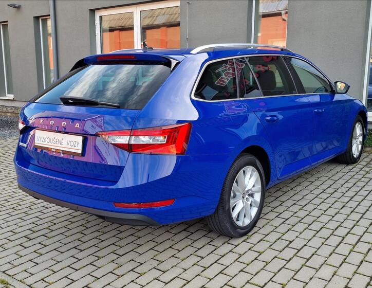 Škoda Superb 10