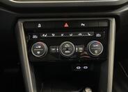 Volkswagen T-Roc 14