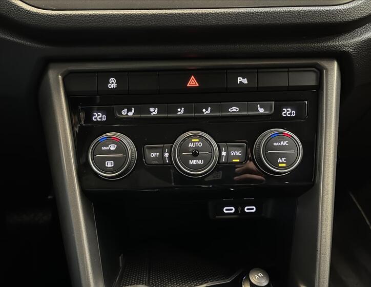 Volkswagen T-Roc 14