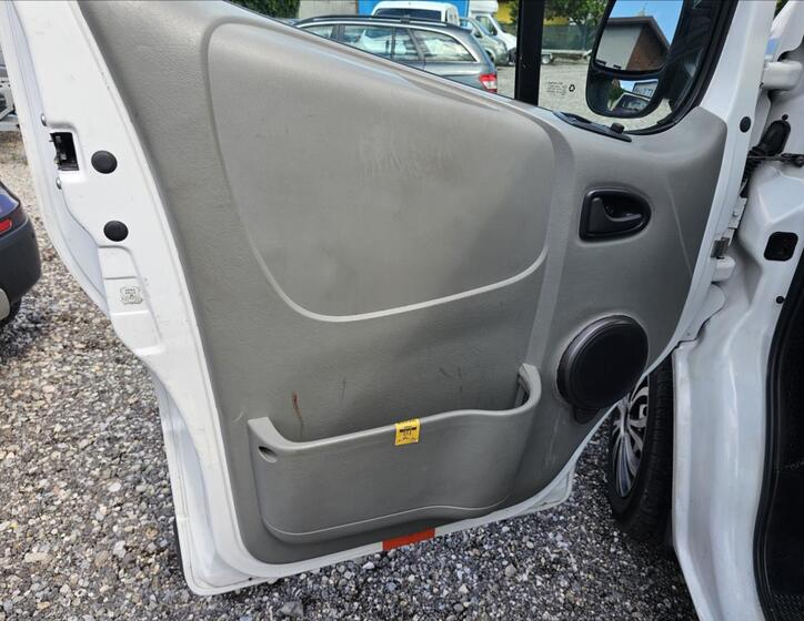 Renault Trafic 14