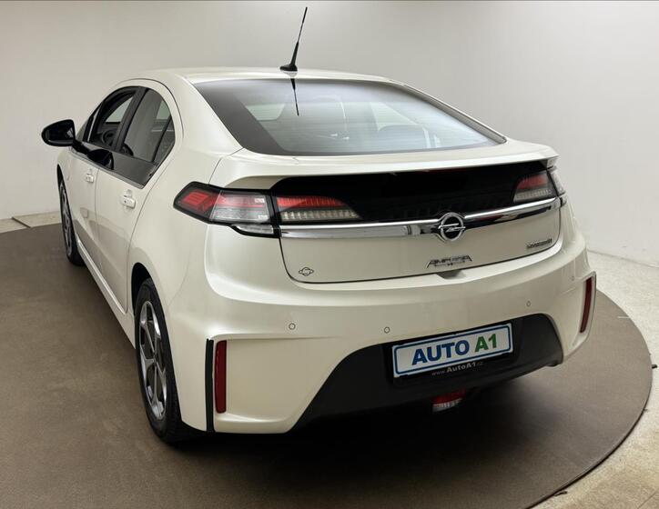 Opel Ampera 6