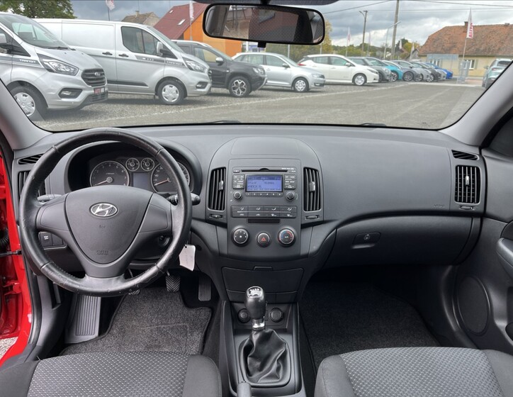 Hyundai i30 18