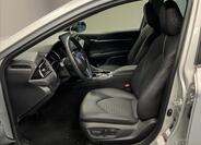 Toyota Camry 6