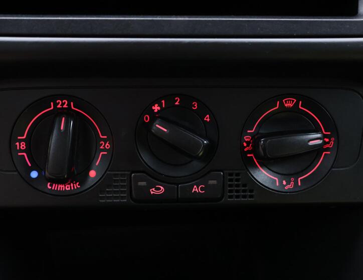 Volkswagen Polo 24