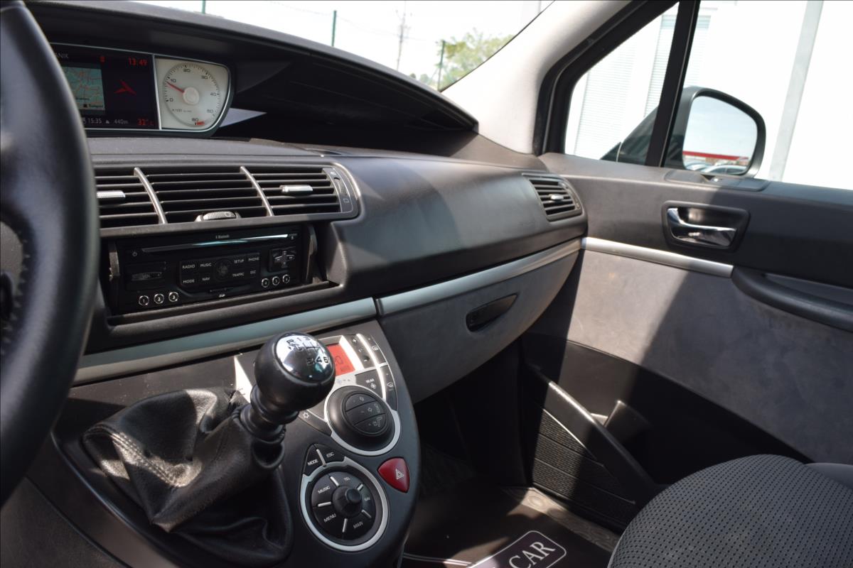 Peugeot 807