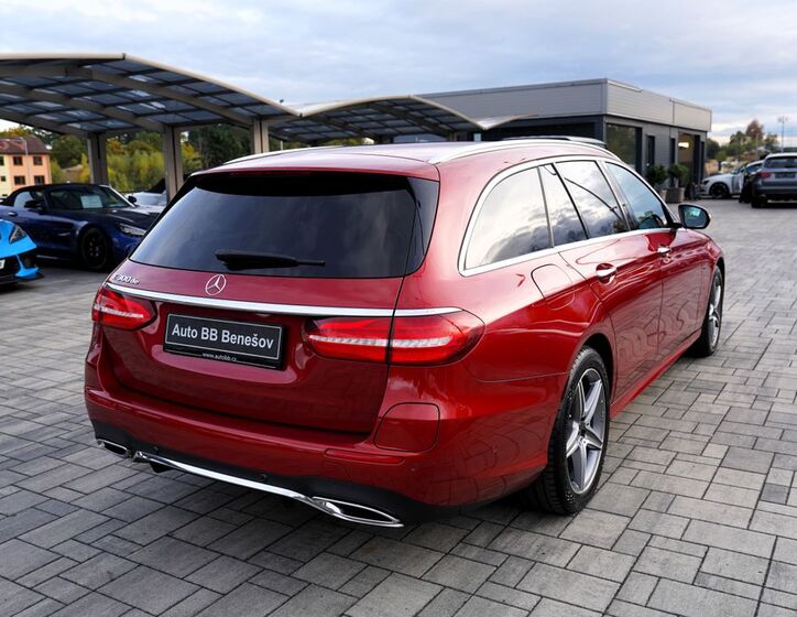 Mercedes-Benz Třídy E 6