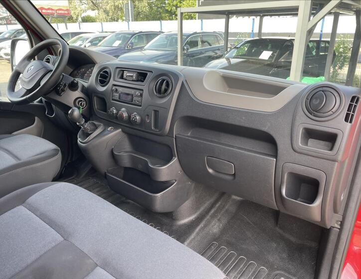Renault Master 23