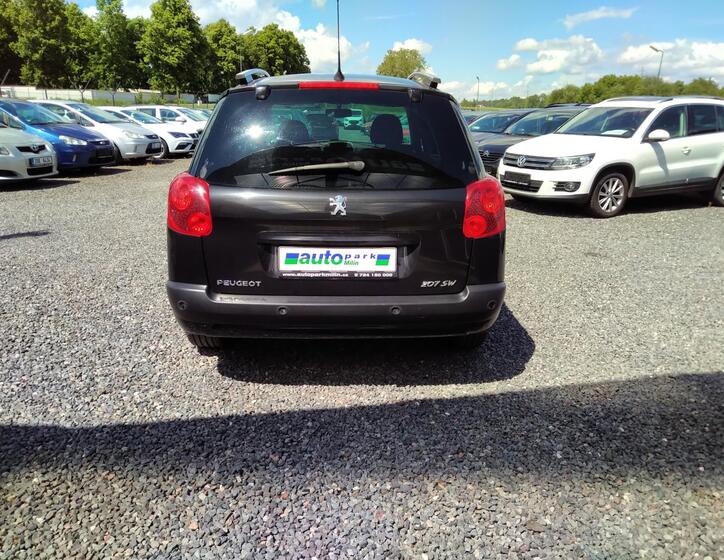 Peugeot 207 5