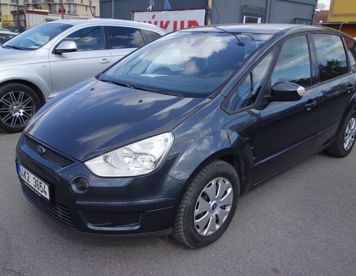 Ford S-MAX 1