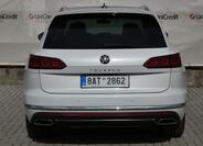 Volkswagen Touareg 4