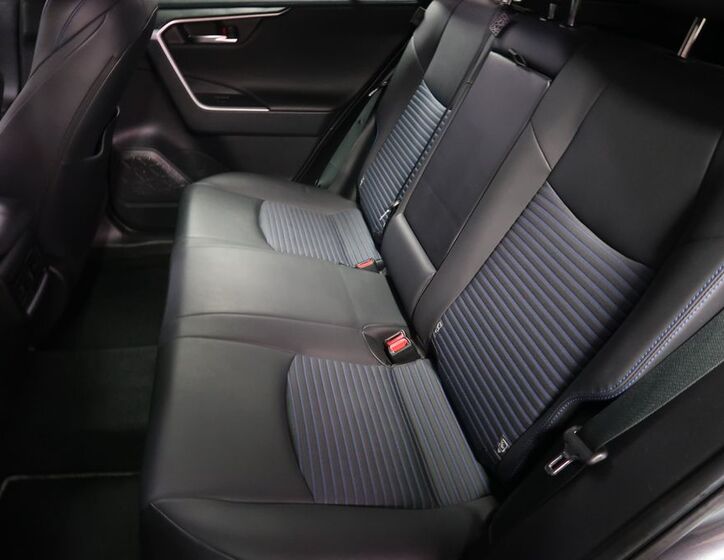 Toyota RAV4 10