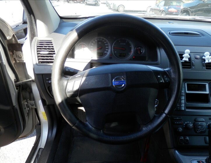 Volvo XC90 10