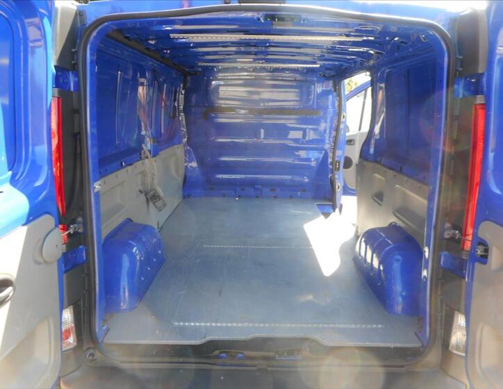 Renault Trafic 18