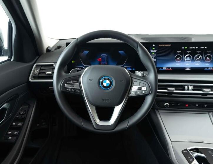 BMW Řada 3 13