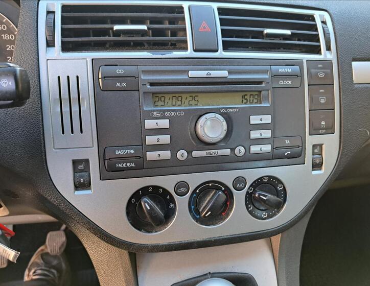 Ford C-MAX 23