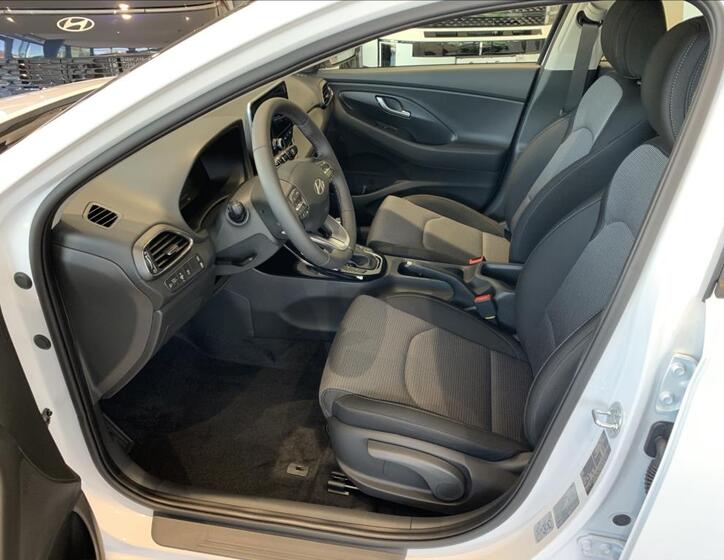 Hyundai i30 23