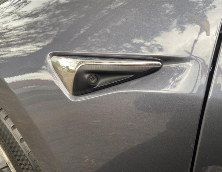 Tesla Model 3 47