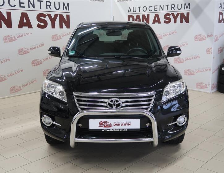 Toyota RAV4 2