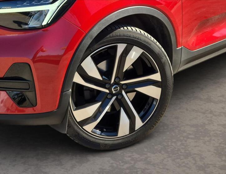 Volvo XC40 6