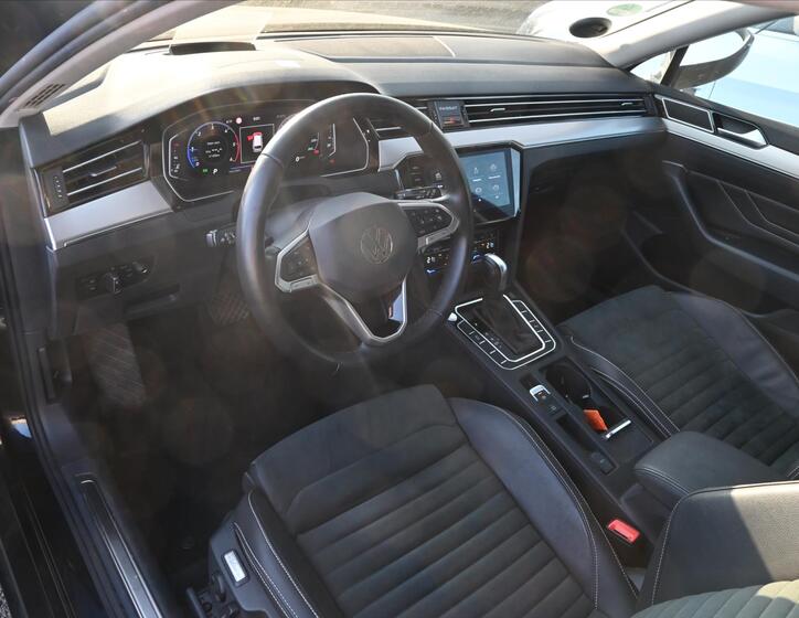 Volkswagen Passat 2