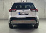 Toyota RAV4 6