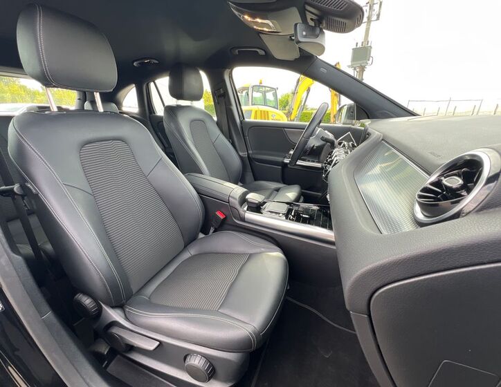 Mercedes-Benz GLA 30