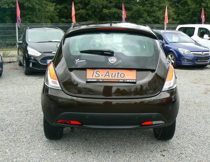 Lancia Y 5