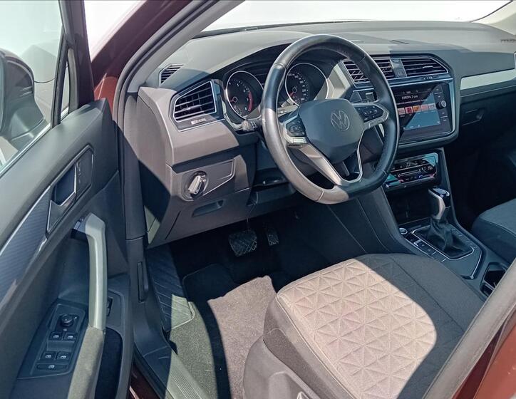 Volkswagen Tiguan 5