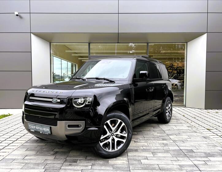 Land Rover Defender 1