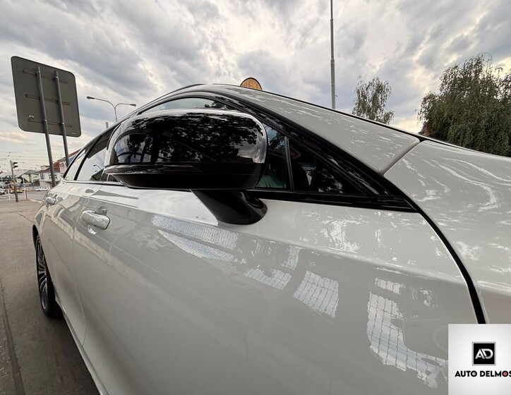 Volvo V90 52
