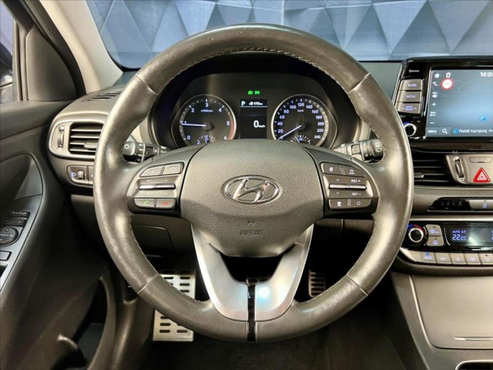 Hyundai i30 13