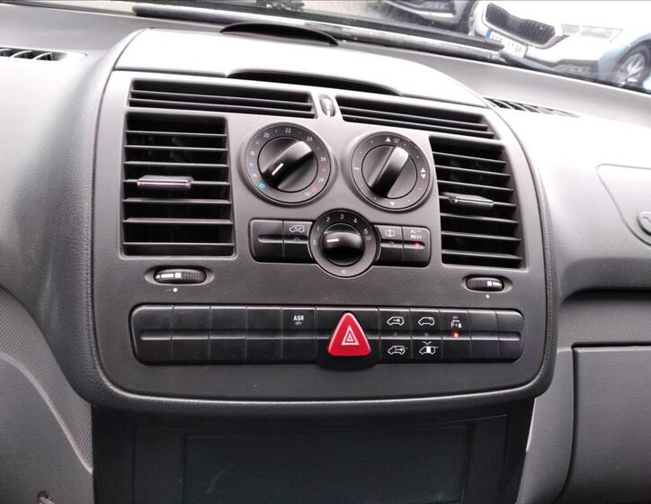 Mercedes-Benz Vito 9