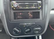 Volkswagen Golf 16