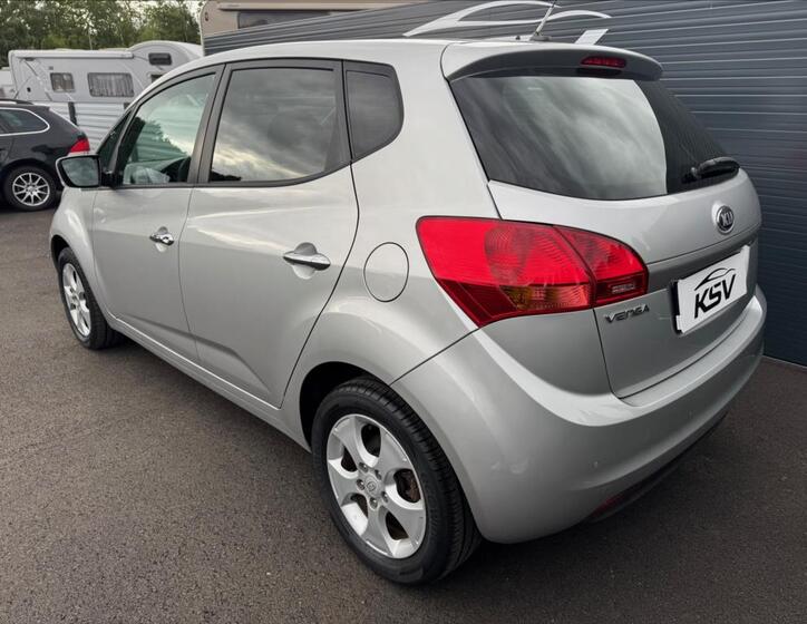 KIA Venga 9