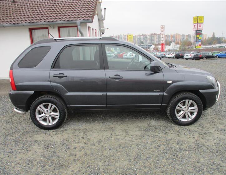 KIA Sportage 4
