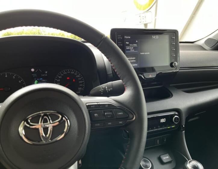 Toyota GR Yaris 16