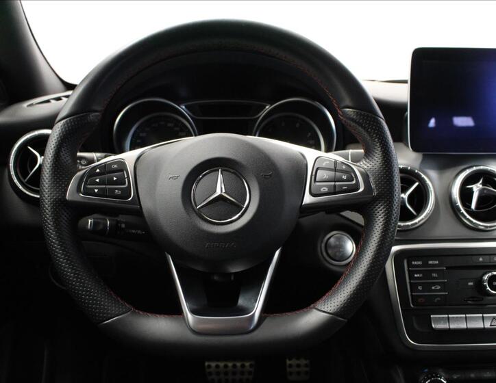 Mercedes-Benz CLA 17