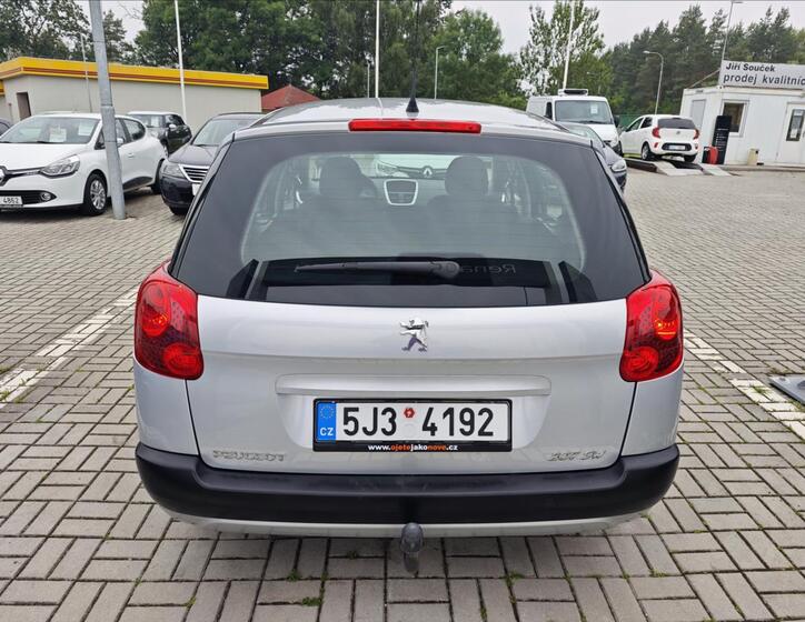 Peugeot 207 5