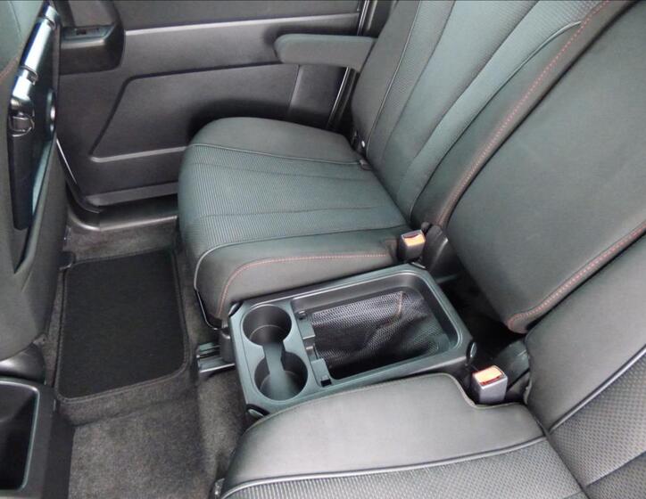 Mazda 5 34