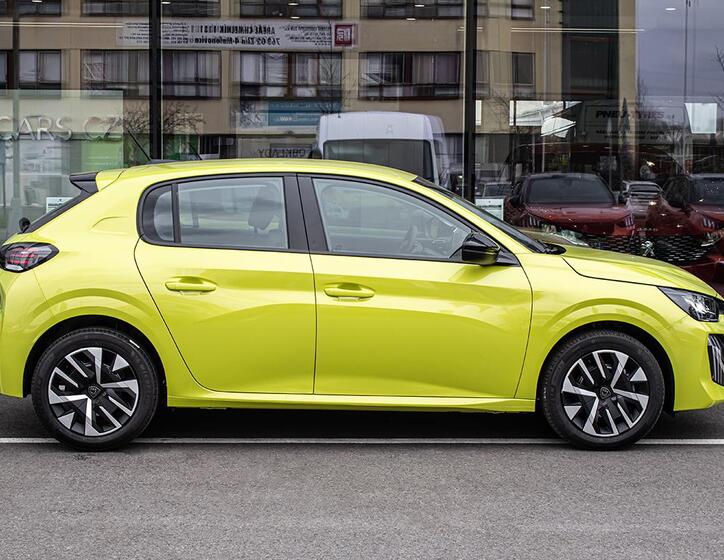 Peugeot 208 4