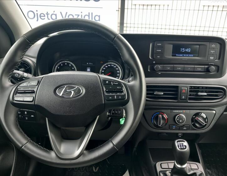 Hyundai i10 9