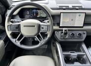 Land Rover Defender 19