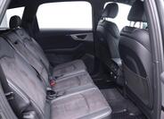 Audi Q7 15