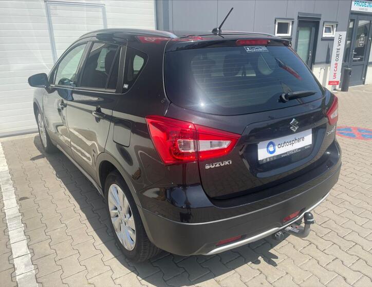 Suzuki SX4 S-Cross 6