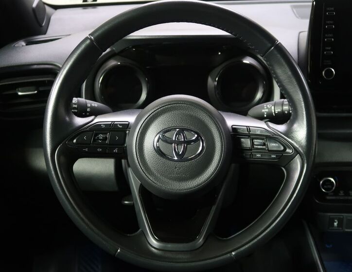Toyota Yaris 14
