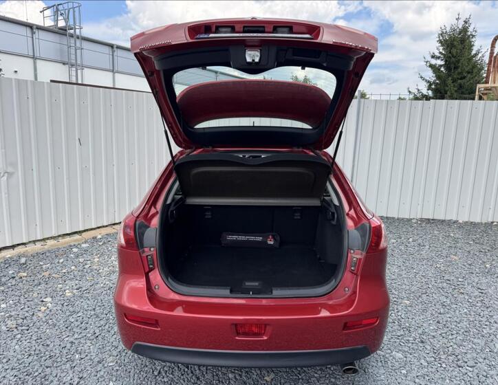 Mitsubishi Lancer 12